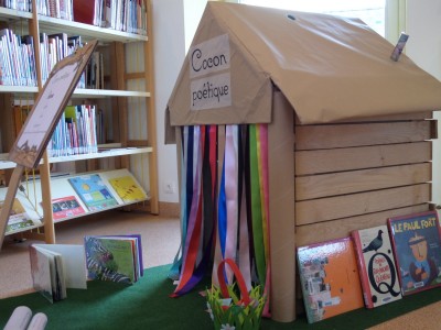 Cabane poétique et pêche à poèmes